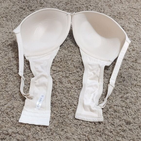 Cacique Women’s Beige Cream Size 44D Adjustable Strap Lace Design Bra - Picture 7 of 11